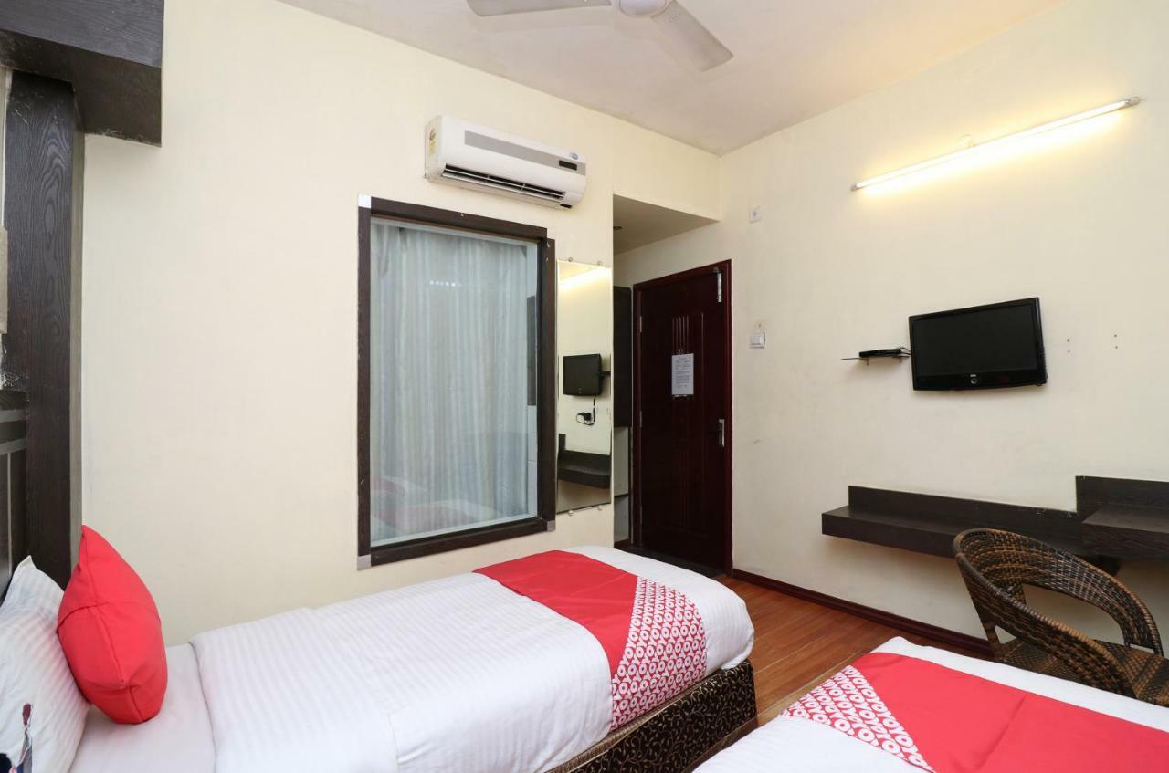 Oyo 22034 Hotel Kanisshk International Rourkela Εξωτερικό φωτογραφία
